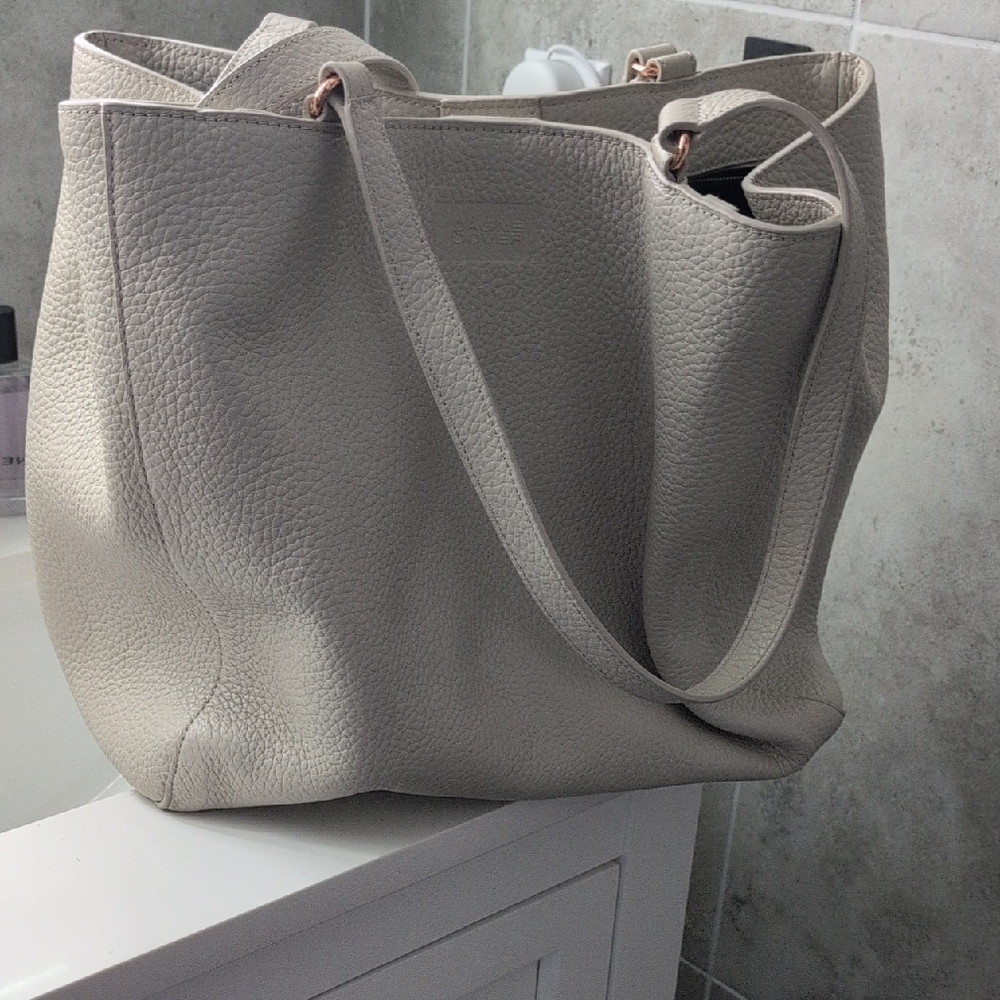 Elegant Cream Tote Bag ⭐ Dagne Dover ✨